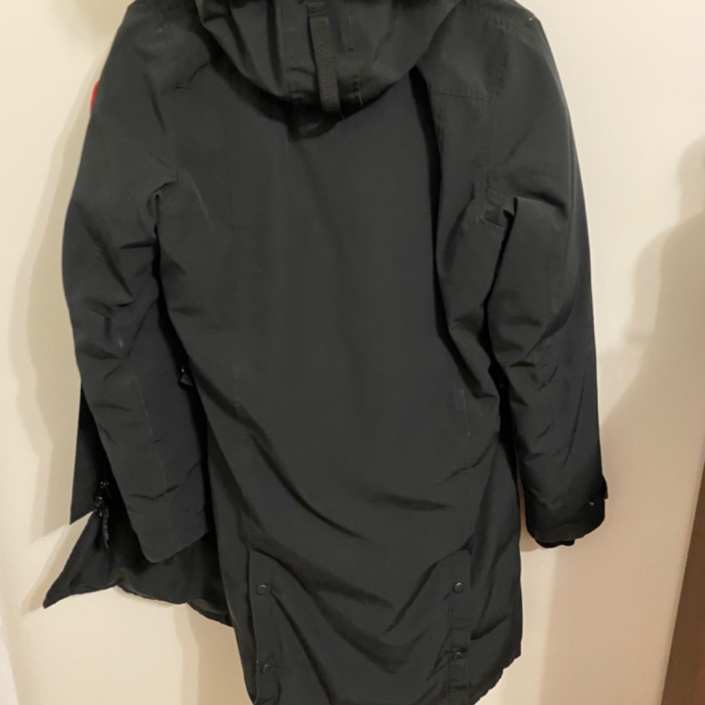 Canada Goose Kensington Parka - Picture 2 of 5